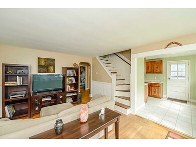 194 Crescent Ave, Cranston, RI 02910 - photo 2
