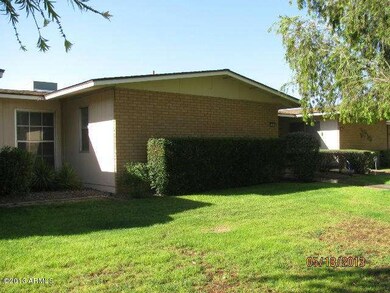 10318 W Ocotillo Dr, Sun City, AZ 85373 - photo 4