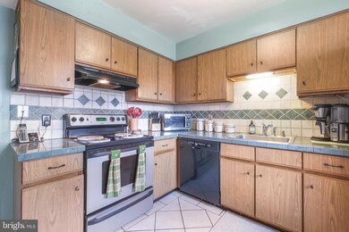 2693 Jean Dr, Hatfield, PA 19440 - photo 4