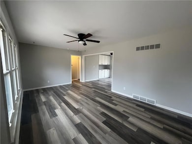 12117 E 47th Terrace S, Independence, MO 64055 - photo 4