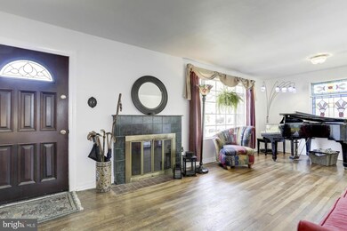 5016 Aurora Dr, Kensington, MD 20895 - photo 3