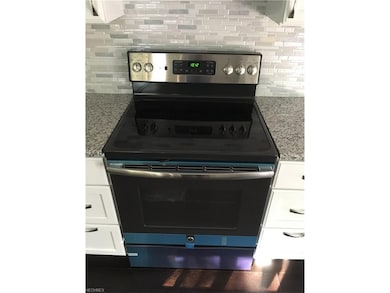 835 Sheffield Rd, Sheffield Lake, OH 44054 - photo 5