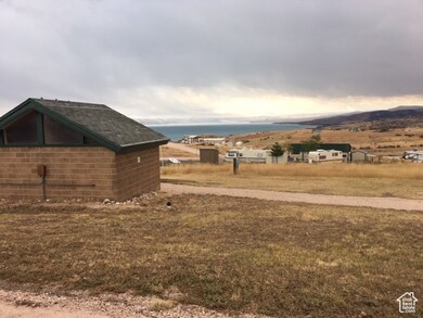View of yard featuring a mountain view