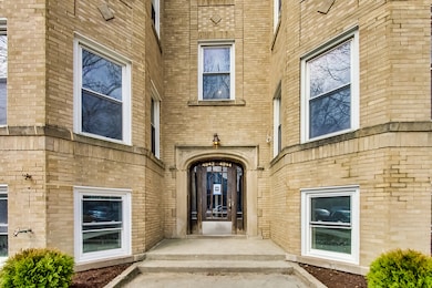 4844 N Hoyne Ave unit 3N, Chicago, IL 60625 - photo 3