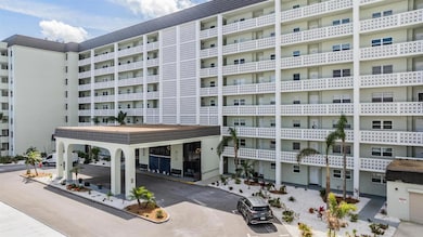 Royal Stewart Arms unit 205, Dunedin, FL 34698 - photo 2