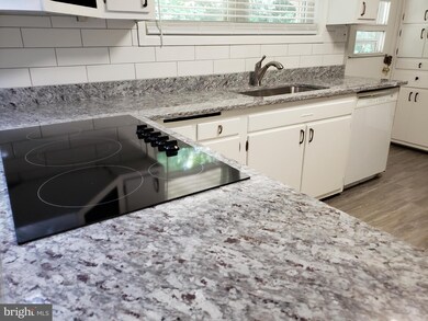 120 Longview Dr, Alexandria, VA 22314 - photo 3