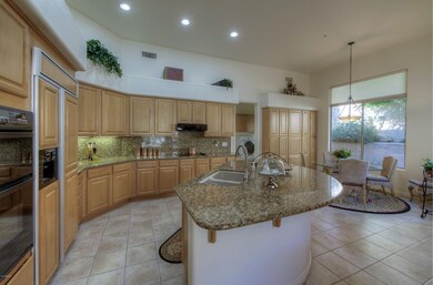 007_Kitchen_~_Casual_Dining[1]