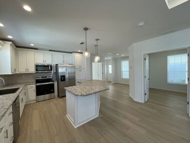 966 Montego unit 461, Venice, FL 34285 - photo 5
