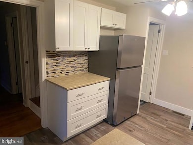 105 E 2nd Ave, Parkesburg, PA 19365 - photo 6