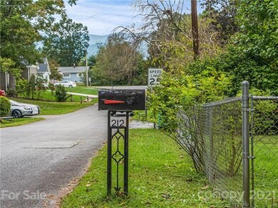 Neighborhood nestled in the Swannanoa Vallley