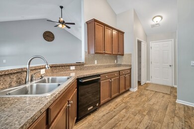 329 Connor Ct, Hinesville, GA 31313 - photo 7