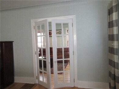 1115 15th Ave N, Saint Petersburg, FL 33704 - photo 5