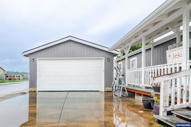 610 Vaughan (#11) Ln unit 11, Lebanon, OR 97355 - photo 2