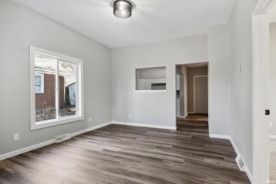 406 Aspenwald Ave, Elkhart, IN 46516 - photo 5