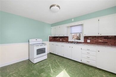 No dishwasher and no garbage disposal. Lots of cou