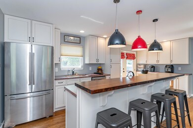 5107 Barry Ln FK-17