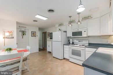 2085 Summit Point Rd, Summit Point, WV 25446 - photo 3