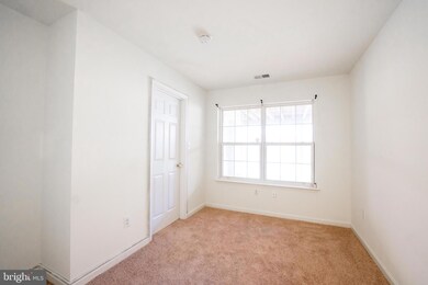 13002 Woodcutter Cir, Germantown, MD 20876 - photo 5