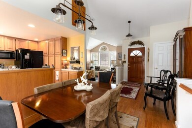 1530 NW Thompson Way, Grants Pass, OR 97526 - photo 5