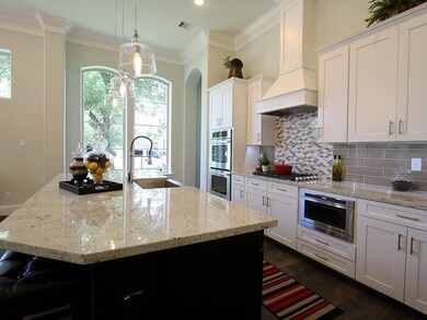 3704 Swayze Ct, Houston, TX 77018 - photo 2