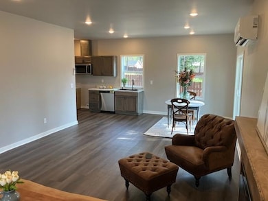 38105 N Frontage Rd, Elk, WA 99009 - photo 7