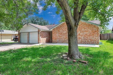 7030 Wood Bluff Blvd, Houston, TX 77040 - photo 4