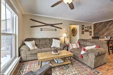 Copper Chase 120 122 livingroom 4