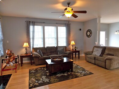 1250 Woodberry Dr, Mountain Top, PA 18707 - photo 5