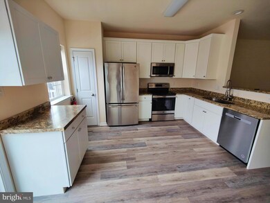 506 Boxwood Ln, Woodbury, NJ 08096 - photo 5