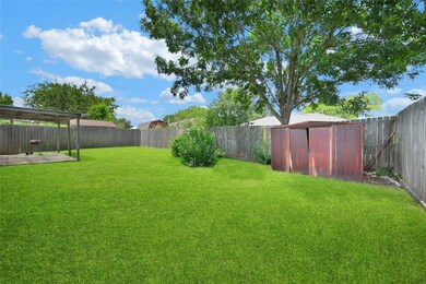 9443 Carmalee St, Houston, TX 77075 - photo 3