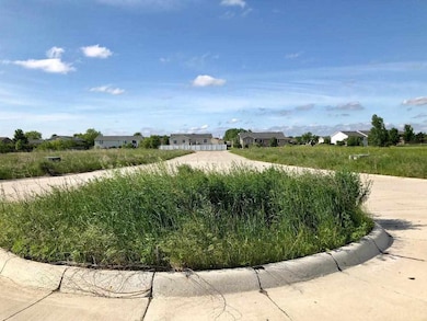 3702 Larchwood Cir, Spirit Lake, IA 51360 - photo 3