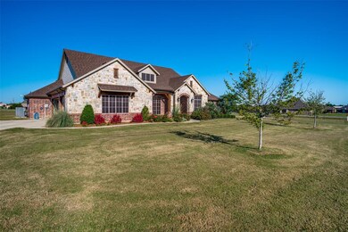 200 Maral Ln, Azle, TX 76020 - photo 3
