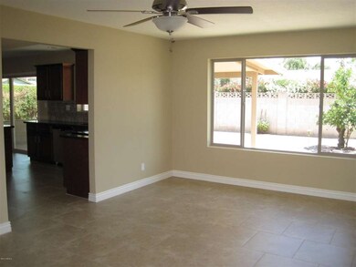 (07) Family Room