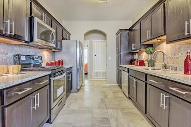 13821 Lago Vista Ave, El Paso, TX 79928 - photo 5