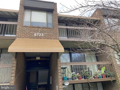 8723 Hayshed Ln unit 34, Columbia, MD 21045 - photo 2