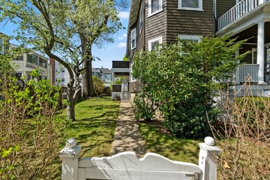 118 Fletcher St, West Roxbury, MA 02132 - photo 3