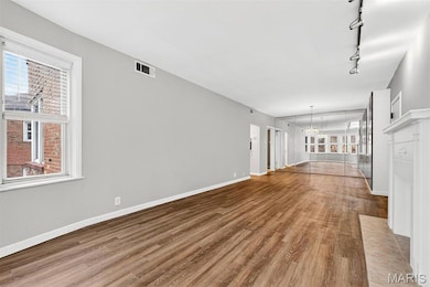 907 S Hanley Rd unit 5, Saint Louis, MO 63105 - photo 5