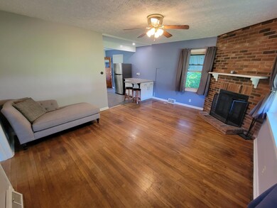 4432 N 4th St, Columbus, OH 43224 - photo 2