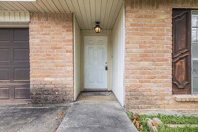 16931 Forest Bend Ave, Friendswood, TX 77546 - photo 4