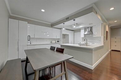 272 Litchfield Ln unit 110, Houston, TX 77024 - photo 6