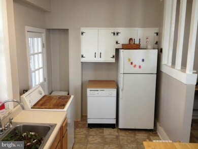 153 Hall St, Spring City, PA 19475 - photo 7