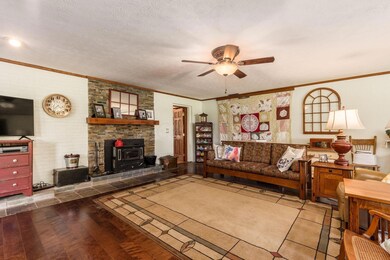 007_773d8_Z 1490 Hiner Rd 059