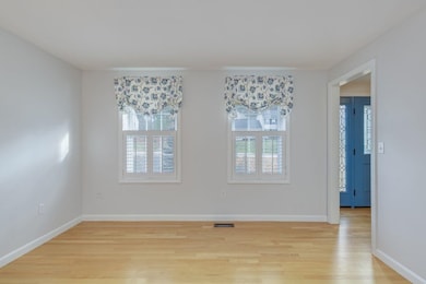 27 Sarah Dr, MerriMacK, NH 03054 - photo 5