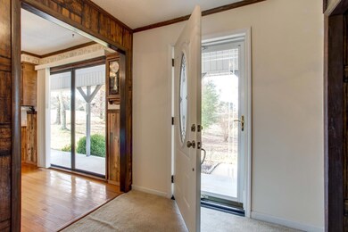 Your guests are sure to be blown away by the TN landscape as you welcome them over!