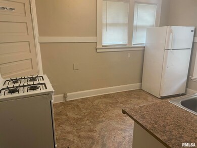 1425 Grand Ave unit 1, Davenport, IA 52803 - photo 3