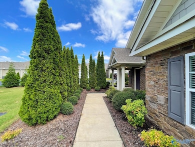 57 Moore Farm Cir NW, Huntsville, AL 35806 - photo 3
