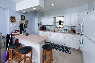 9404 Ventnor Ave, Margate City, NJ 08402 - photo 4
