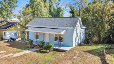 26 Pearl St, Ware Shoals, SC 29692 - photo 2