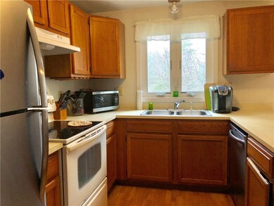 34 Sanwood Dr unit 10, Harrisville, RI 02830 - photo 3