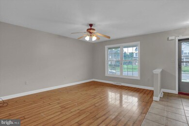1003 Saint Vincent Ct, Reading, PA 19605 - photo 5